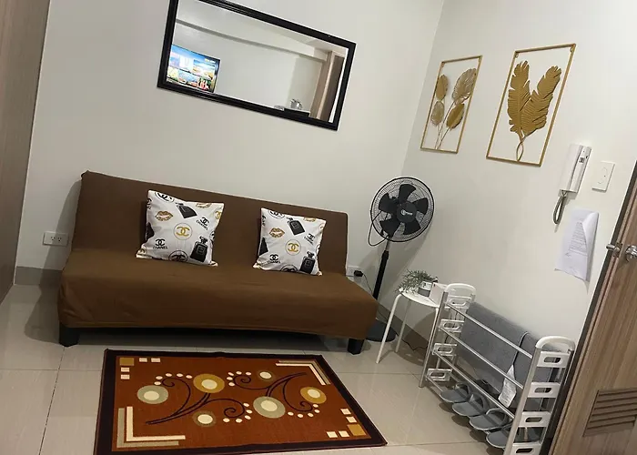 12 Minutes From Mall Of - Spacious With Balcony & Hot Shower *