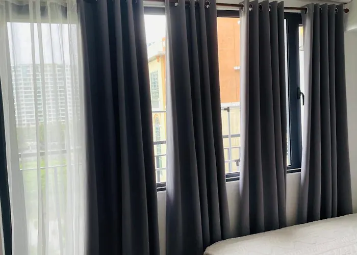 12 Minutes From Mall Of - Spacious With Balcony & Hot Shower Apartamento